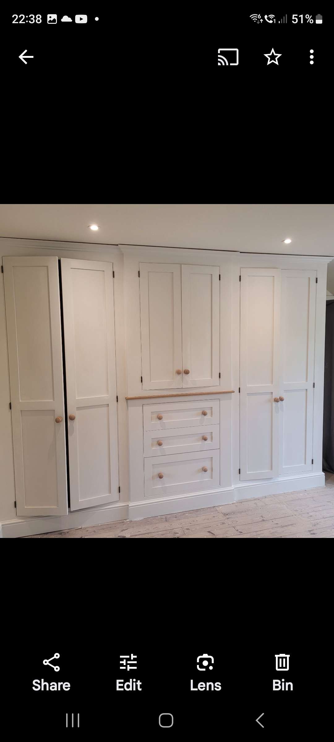 Bespoke handmade fitted and freestanding kitchens and furniture